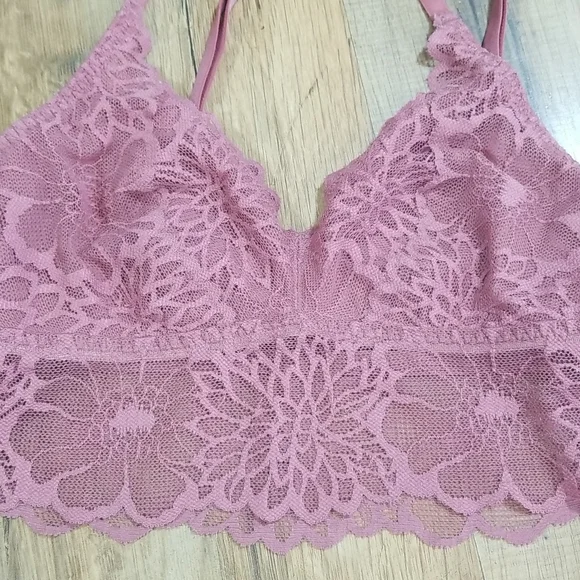 PINK by VICTORIA'S SECRET Lilac Purple Floral Lace Bralette - (Size AA-B) - Picture 2 of 8